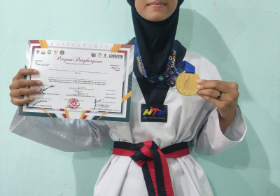 Intan Zalfa kelas 8.3 Juara 1 Kejuaraan Nasional Wilayah 1 Aceh Open Taekwondo P