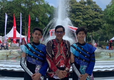 Siswa Spenjubel yang ikut Ke Istana Negara yang bergabung dengan marchingband Gi